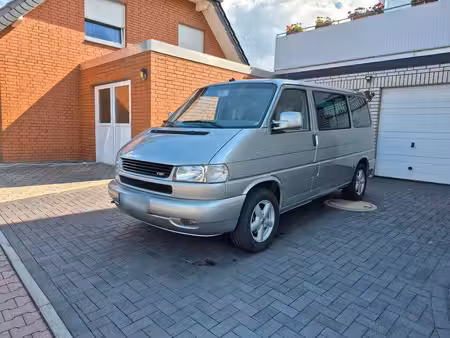 Volkswagen Transporter T4 2.5 TDI