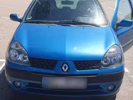 Renault Clio 75