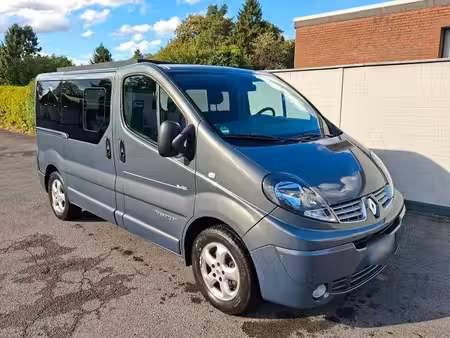 Renault Trafic Black Edition