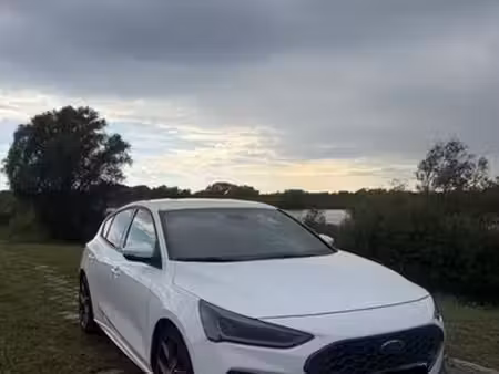 Ford Focus ST 2.3 EcoBoost 280