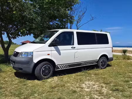 Volkswagen Transporter T5 1.9 TDI 105