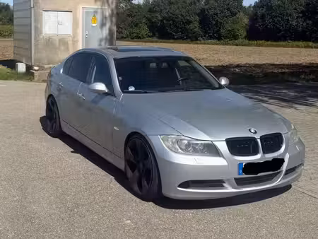 BMW Série 3 325i 2.5 218