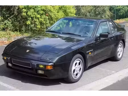 Porsche 944 