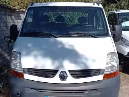 Renault Master 2.5 dCi 120