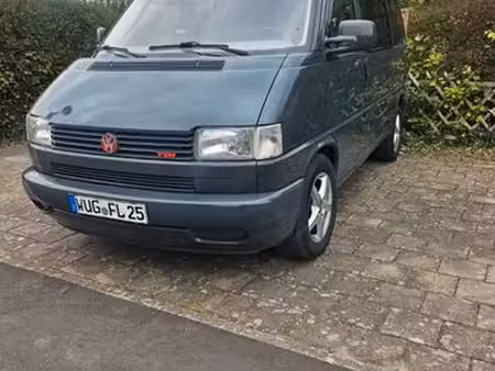 Volkswagen Transporter T4 2.5 TDI 102