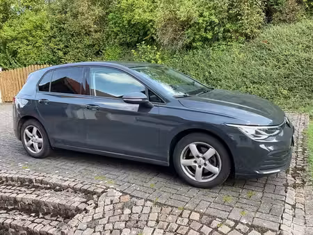 Volkswagen Golf 1.0 TSI 110