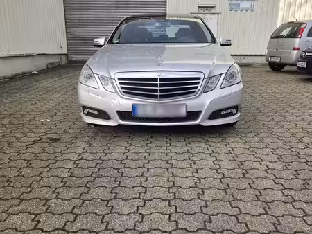 Mercedes-Benz Classe E E 200