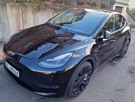 Tesla Model Y Performance 4x4