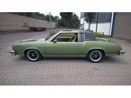 Oldsmobile Cutlass 