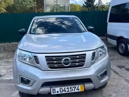 Nissan NP300 