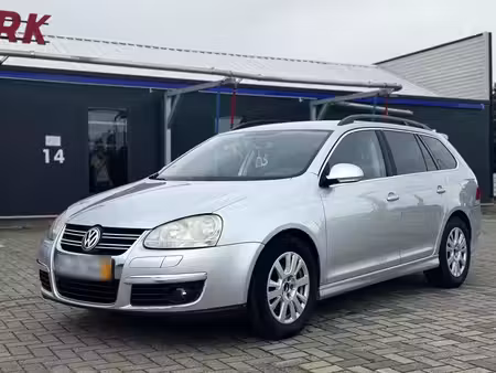 Volkswagen Golf 2.0 TDI 140 Confortline