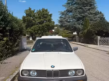 BMW Série 3 318i