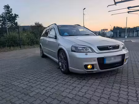 Opel Astra OPC 2.0 200 OPC Line