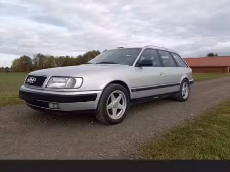 Audi 100 2.3