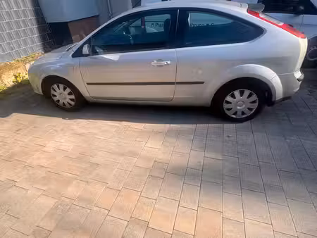 Ford Focus 1.6 100