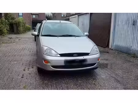 Ford Focus 1.4 75 Ambiente