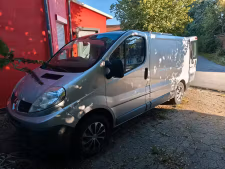 Renault Trafic 2.0 dCi 90