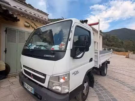 Mitsubishi Canter 