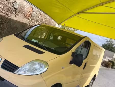 Renault Trafic 2.0 dCi 90