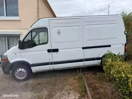 Renault Master 2.5 dCi 100