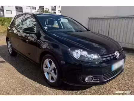 Volkswagen Golf 1.6 TDI 110