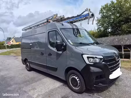Renault Master 2.3 dCi 180