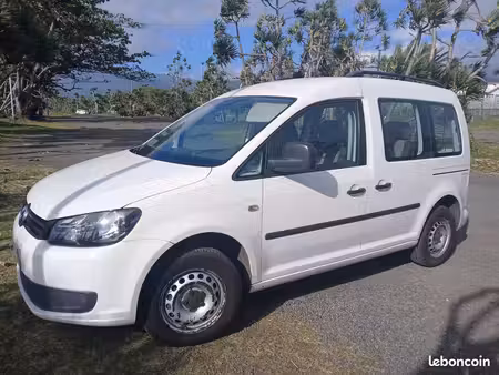 Volkswagen Caddy 1.6 TDI 75