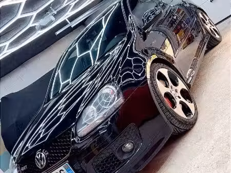 Volkswagen Golf GTI 2.0 TFSI 230