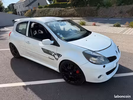 Renault Clio RS 2.0 200