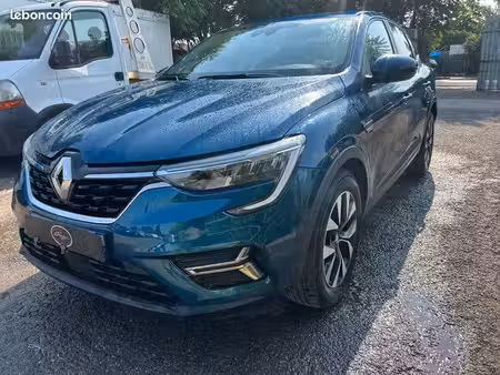 Renault Arkana E-Tech 1.6 145 Evolution