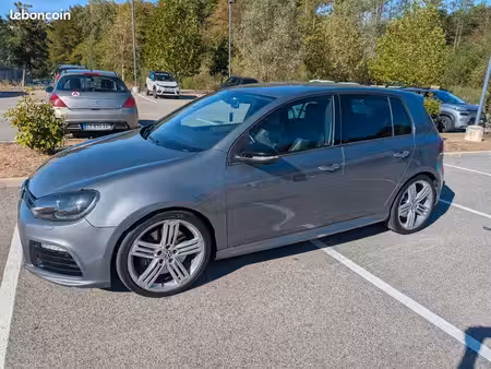 Volkswagen Golf R 2.0 TSI 270 4Motion