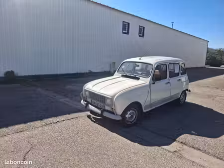 Renault R4 4L