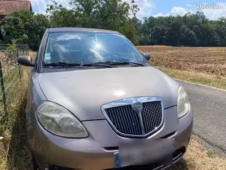 Lancia Ypsilon 