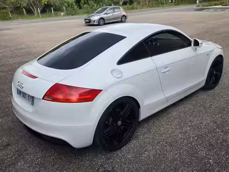 Audi TT 2.0 TFSI 200 S line