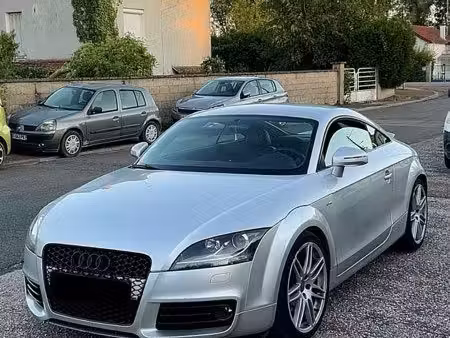 Audi TT S line