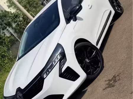 Renault Clio E-Tech 1.6 145