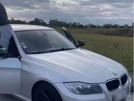 BMW Série 3 318i 2.0 143