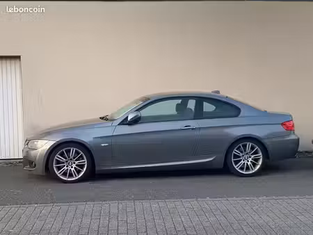 BMW Série 3 330d 3.0 245