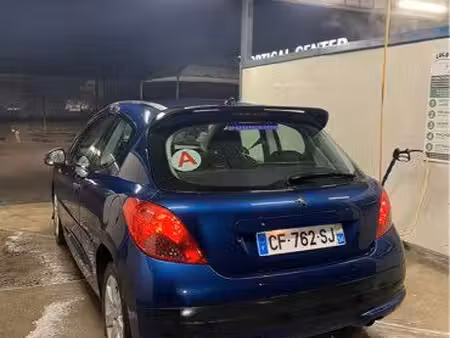 Peugeot 207 1.6 HDi 90