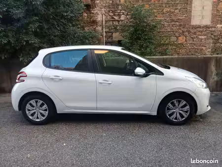 Peugeot 208 1.2 THP 208