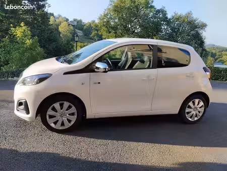 Peugeot 108 1.2 82