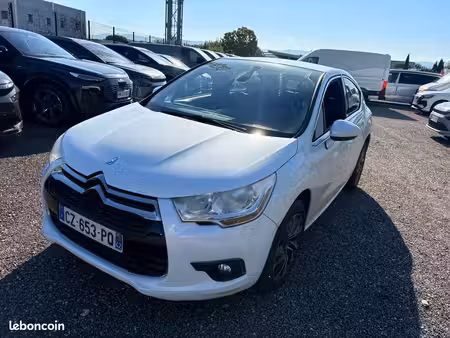 DS 4 
