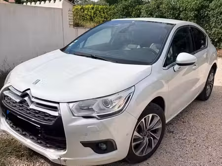 DS 4 