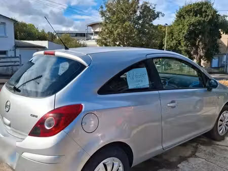 Opel Corsa 1.3 CDTI 75