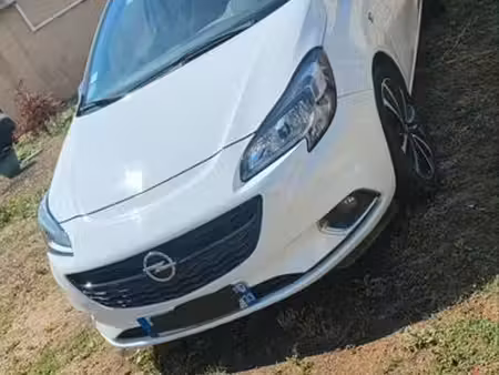 Opel Corsa 1.4 90 Black Edition