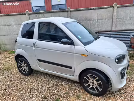 Microcar MGO