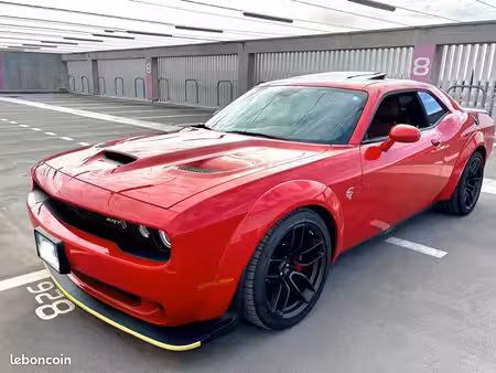 Dodge Challenger SRT Hellcat V8 6.2