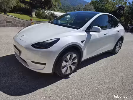 Tesla Model Y Grande Autonomie
