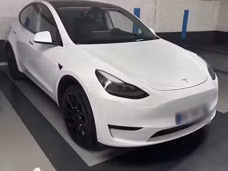 Tesla Model Y Performance 275 4x4