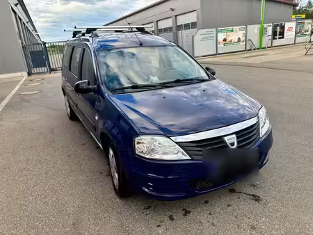 Dacia Logan 